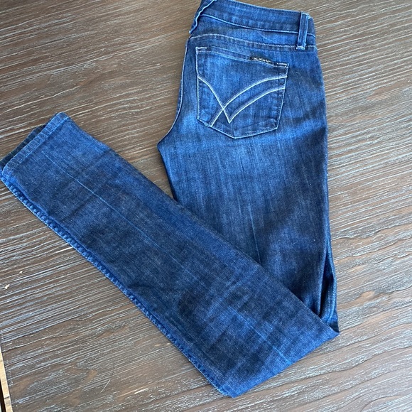 William Rast blue jeans founded in the USA. Size 24 long. - Picture 8 of 12